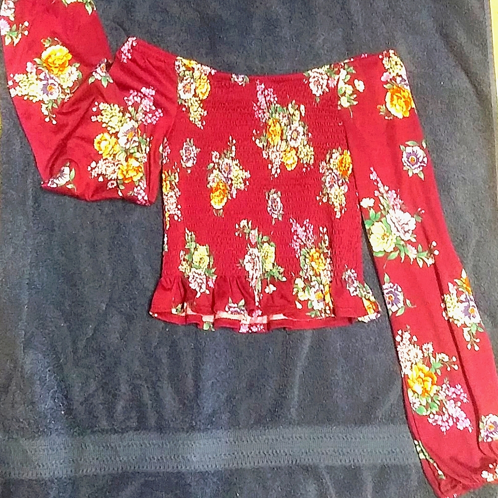 Ruffled crop top